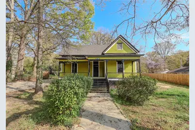 711 Davis Street, Monroe, GA 30655 - Photo 1