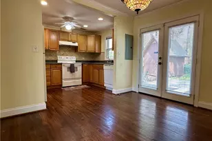 592 Scott Cir, Decatur, GA 30033 - Photo 9