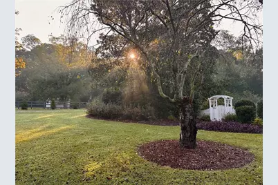 2324 E Cherokee Drive, Woodstock, GA 30188 - Photo 7