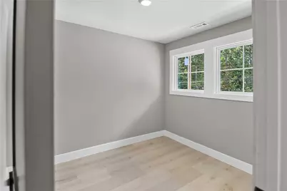 5572 Lilburn Stone Mountain Road, Stone Mountain, GA 30087 - Photo 145