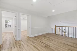 7170 Riverside Dr, Sandy Springs, GA 30328 - Photo 33