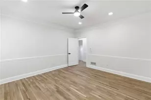 7170 Riverside Dr, Sandy Springs, GA 30328 - Photo 27