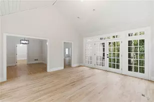 7170 Riverside Dr, Sandy Springs, GA 30328 - Photo 13