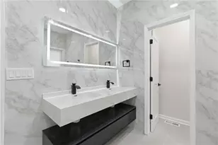 7170 Riverside Dr, Sandy Springs, GA 30328 - Photo 31