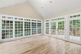 7170 Riverside Dr, Sandy Springs, GA 30328 - Photo 11