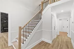 7170 Riverside Dr, Sandy Springs, GA 30328 - Photo 33