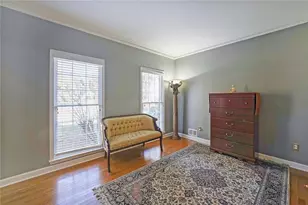 1381 Providence Dr, Lawrenceville, GA 30044 - Photo 5