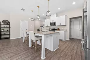 6298 Lanier Harbor Lndg, Buford, GA 30518 - Photo 9