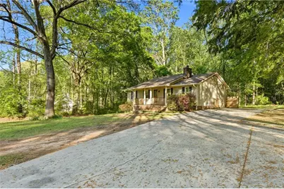 4060 Grove Trail, Loganville, GA 30052 - Photo 3