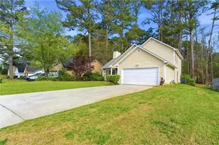 6010 Pattillo Ln, Lithonia, GA 30058 - Photo 3