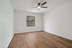 4541 Mercer Rd, Stone Mountain, GA 30083 - Photo 13