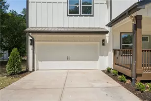 2307 Whites Mill Rd, Decatur, GA 30032 - Photo 7