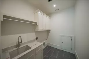 500 Emily Reed Ln Lot 6, Atlanta, GA 30342 - Photo 25