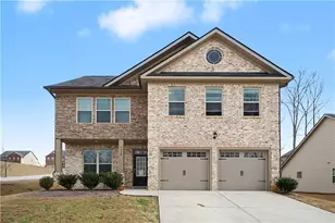 1734 Middle Brk Dr, Conyers, GA 30012 - Photo 3