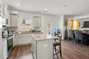 1734 Middle Brk Dr, Conyers, GA 30012 - Photo 9