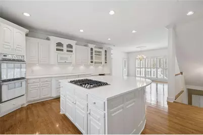 8500 Valemont Drive, Sandy Springs, GA 30350 - Photo 13