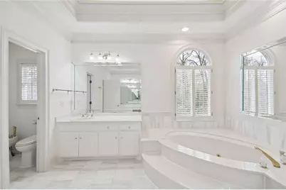 8500 Valemont Drive, Sandy Springs, GA 30350 - Photo 23