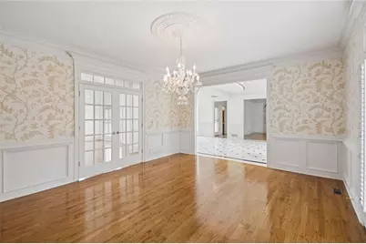 8500 Valemont Drive, Sandy Springs, GA 30350 - Photo 9