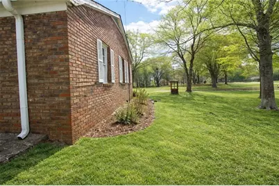 3211 Ernest W Barrett Parkway NW, Marietta, GA 30064 - Photo 17