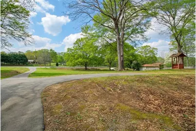 3211 Ernest W Barrett Parkway NW, Marietta, GA 30064 - Photo 11