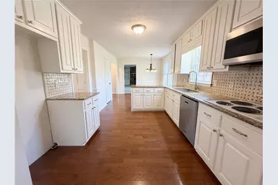 197 Rockbridge Road SW, Lilburn, GA 30047 - Photo 7