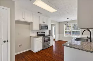 716 Manor Ridge Dr, Loganville, GA 30052 - Photo 11