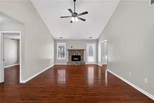 716 Manor Ridge Dr, Loganville, GA 30052 - Photo 5