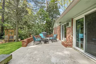 3657 Chavers Pl, Stone Mountain, GA 30083 - Photo 21