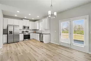 100 McGinnis Cir, Calhoun, GA 30701 - Photo 7