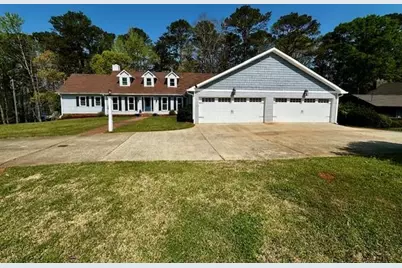 110 Thomas Drive, Lagrange, GA 30240 - Photo 1