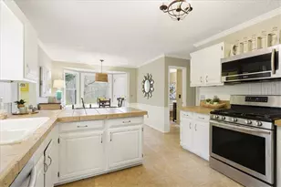 4887 Willow Creek Dr, Marietta, GA 30066 - Photo 5