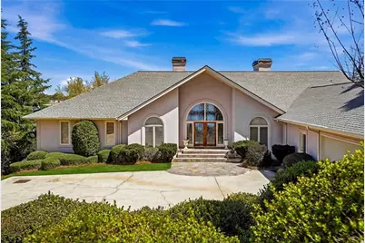 2917 Pointe Drive, Gainesville, GA 30506 - Photo 5