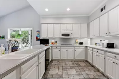 3790 Ashford Trail NE, Brookhaven, GA 30319 - Photo 9