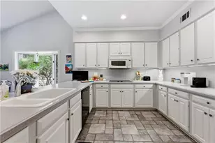 3790 Ashford Trail NE, Brookhaven, GA 30319 - Photo 9