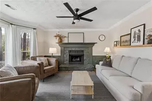 609 Farmbrook Trail NE, Kennesaw, GA 30144 - Photo 17