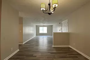 13202 Fairington Ridge Cir, Lithonia, GA 30038 - Photo 5