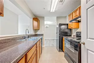 13202 Fairington Ridge Cir, Lithonia, GA 30038 - Photo 9