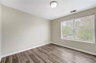 13202 Fairington Ridge Cir, Lithonia, GA 30038 - Photo 17