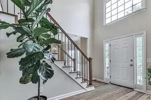 2013 Castlemaine Cir, Woodstock, GA 30189 - Photo 3