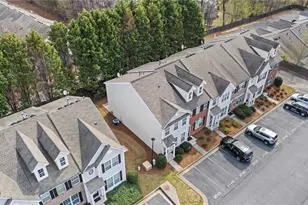 2743 Heathrow Dr, Lawrenceville, GA 30043 - Photo 25