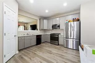 2415 Valley Creek Dr, Lithia Springs, GA 30122 - Photo 5