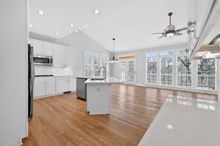 5395 Harbury Ln, Suwanee, GA 30024 - Photo 15