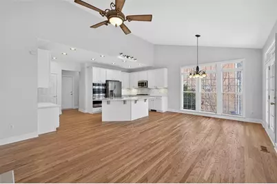 5395 Harbury Lane, Suwanee, GA 30024 - Photo 17