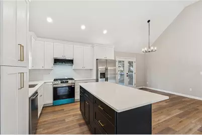 7030 Devon Drive, Cumming, GA 30028 - Photo 15