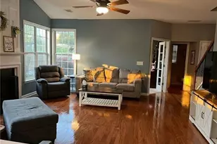 220 Revillion Way, Woodstock, GA 30188 - Photo 9