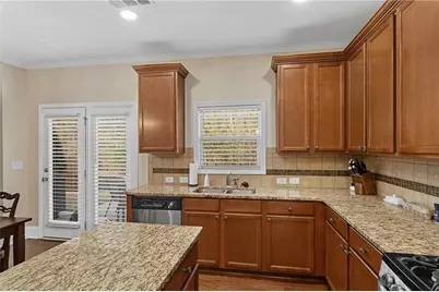 142 Manor Lane, Woodstock, GA 30188 - Photo 15