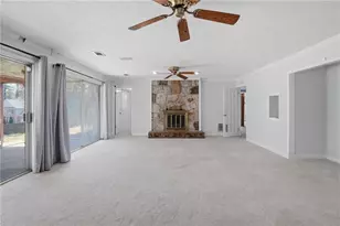 402 Emily Dr SW, Lilburn, GA 30047 - Photo 21