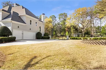 10610 Montclair Way, Duluth, GA 30097 - Photo 5