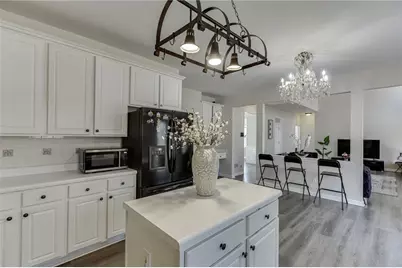 3270 Royal Creek Way SW, Lilburn, GA 30047 - Photo 17