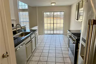 725 Soneley Ct, Alpharetta, GA 30004 - Photo 3